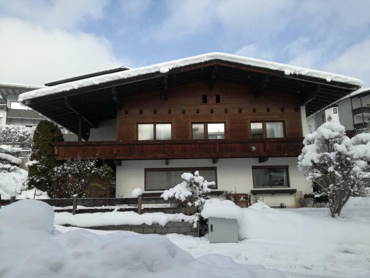 Ferienhaus Krismer Fuegen Luaran gambar
